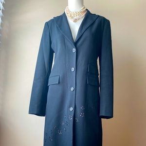 Parallel floral cutout long blazer